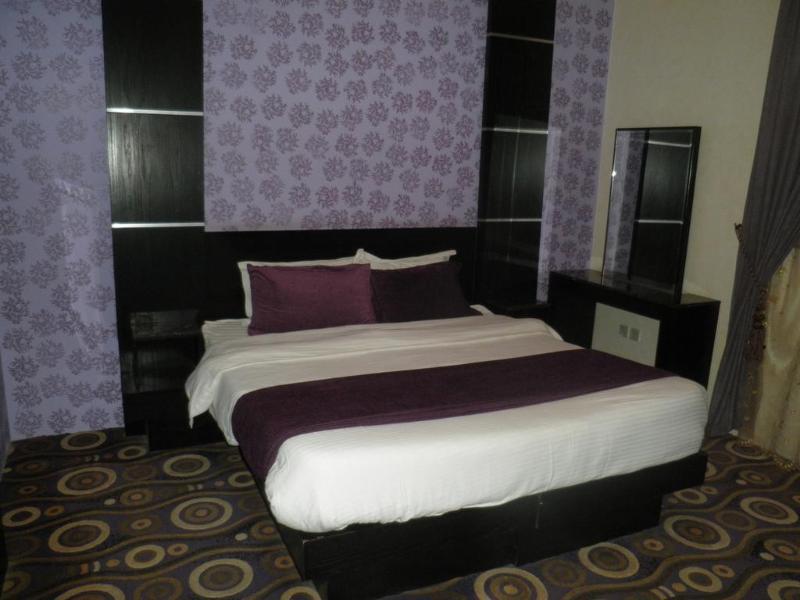 Al Muhaidb Al Diwan - Al Olaya Riad Exterior foto